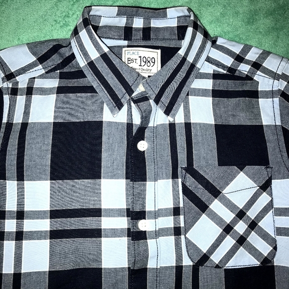 ⭐3/$10⭐CHILDREN'S PLACE Button Down - Picture 2 of 5